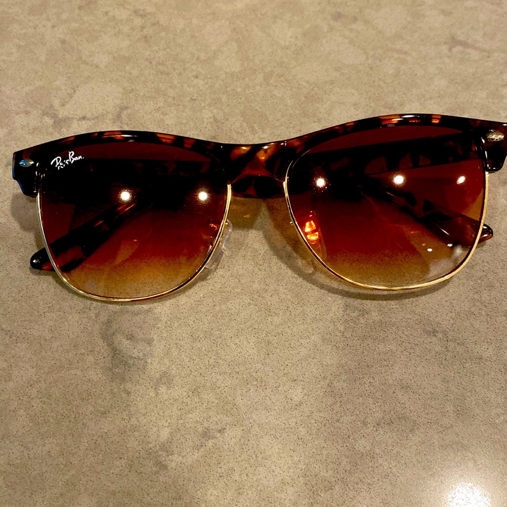 Oversized clubmaster Rayban gently used .